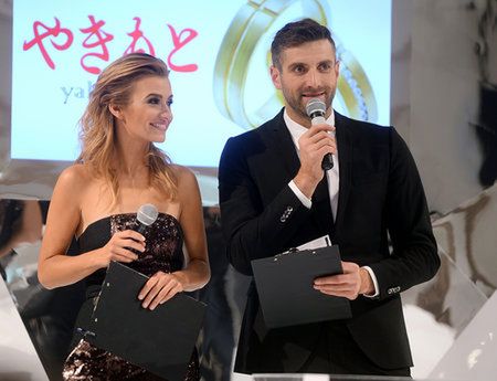 Aktorka błyszczała jak na czerwonym dywanie