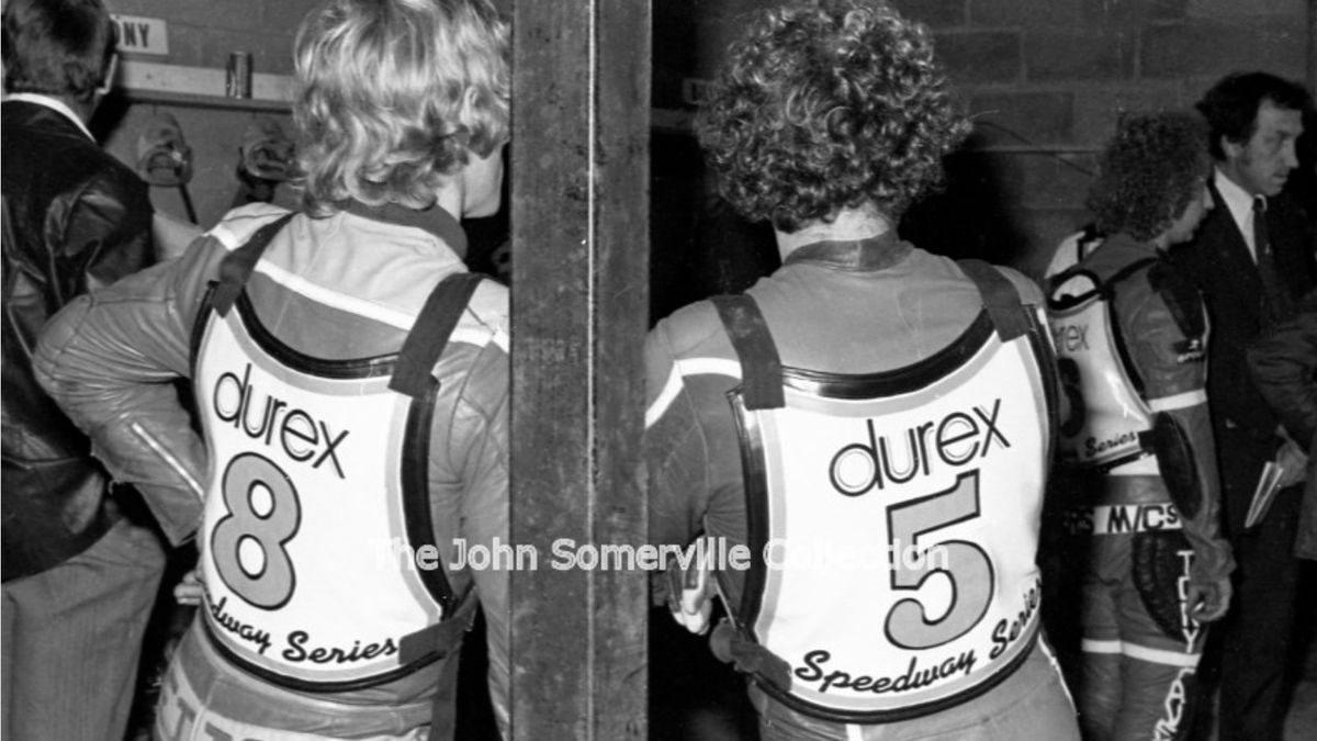 Zdjęcie okładkowe artykułu: Materiały prasowe / The John Somerville Collection / Na zdjęciu: Terry Betts i Peter Collins podczas pojedynku Anglia - Australazja w Ipswich