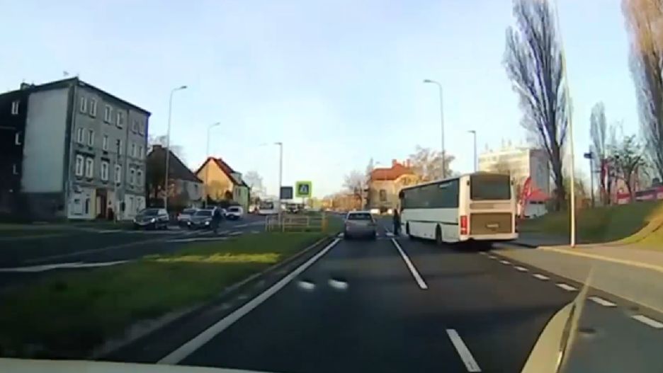 O krok od tragedii. Policja publikuje film