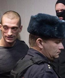 Rosyjski performer polityczny skazany za wandalizm