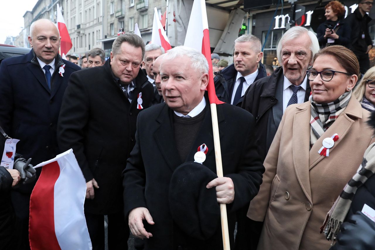 Kulisy udziału PiS w Marszu Niepodległości. Kaczyński wśród "zwykłych Polaków", ale z ochroną