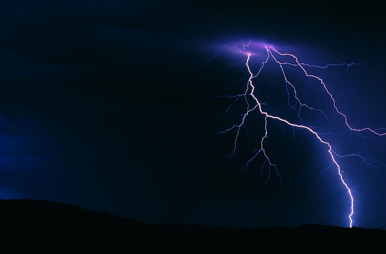 Burza. Jak powstaje?