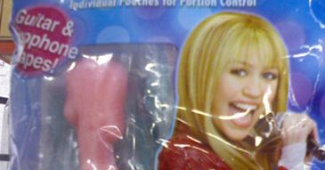 Miley Cyrus sprzedaje żelkowe penisy?