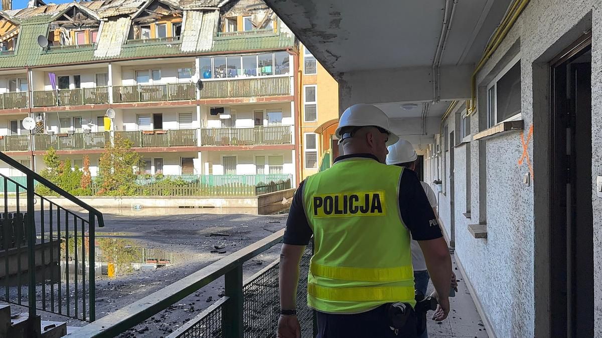 Policjanci na miejscu zdarzenia