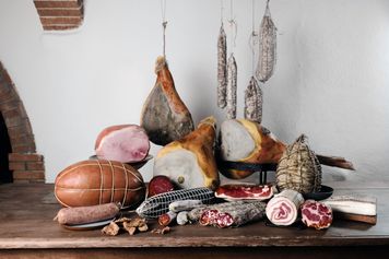 Włoskie salumi – smak, za którym stoją historia, tradycja i jakość