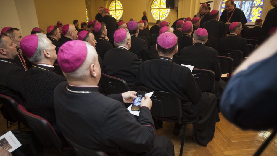 Sprawa ks. Adama Dymera. Działacz kościelnej fundacji zrezygnował. Mocne słowa pod adresem biskupów