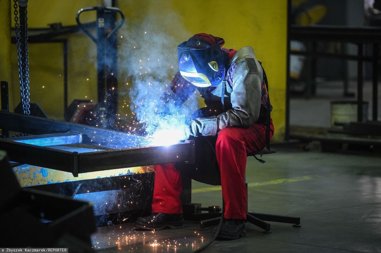 5,5 mld zł od rządu. 3 tysiące firm może starać się o dofinansowanie