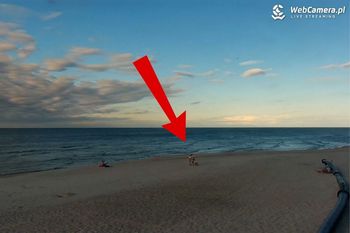 Zegar wskazał 18:15. Spójrzcie na plażę w Mrzeżynie. Komentarz zbędny