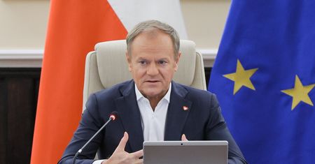 Ozusowanie umów. Minister potwierdza. "Decyzja premiera"