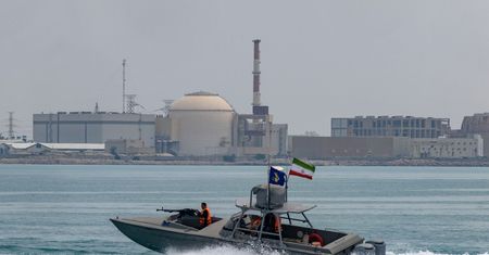 Tajny plan USA. Tak chcieli przejąć irański uran na 10 bomb jądrowych