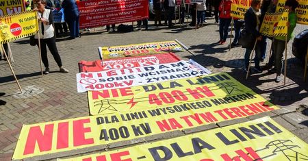 Spór o inwestycję wartą 500 mln zł trwa dalej. Mieszkańcy podwarszawskich gmin znów wyjdą na ulicę