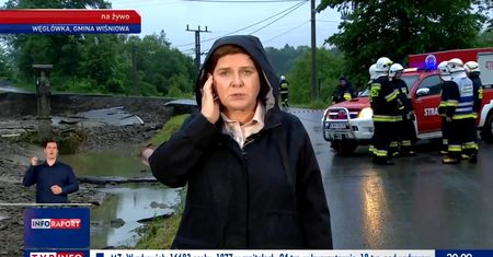 Beata Szydło w "Wiadomościach" TVP. Zaskoczyła nietypową rolą