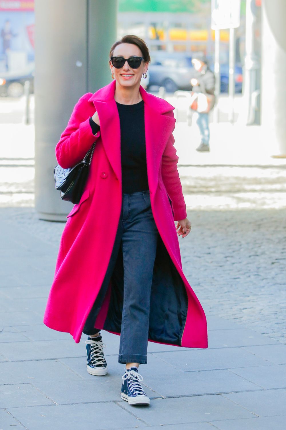 Anna Kalczyńska w różowym płaszczu w Dzień Dobry TVN