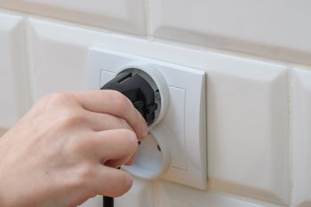 Odłącz od razu po użyciu. To może wywołać pożar