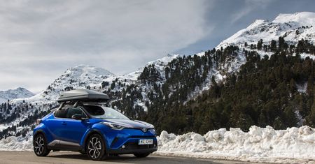 Czy hybrydowy SUV ze skrzynią E-CVT nadaje się na wyjazd w góry? Toyota C-HR w Alpach