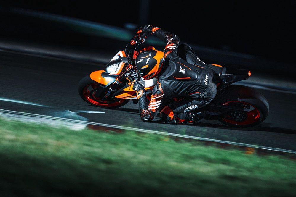 KTM 1290 Super Duke R Evo