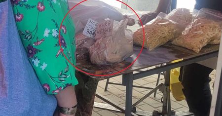 Zdjęcie z bazaru. Spójrzcie na mięso. Lekarz przestrzega