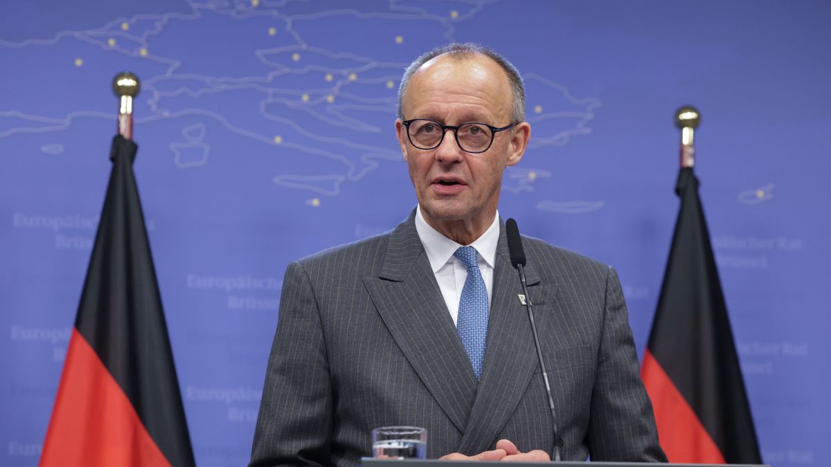 Chancellor of Germany Friedrich Merz speaks to the media at the end of first day of the EU Council Summit in Brussels, Belgium, 19 December 2025. EU leaders met to discuss the latest developments in Ukraine, the EU's next multiannual financial framework, the EU enlargement process, and the geoeconomic situation in the European Union. EPA/OLIVIER MATTHYS Dostawca: PAP/EPA.