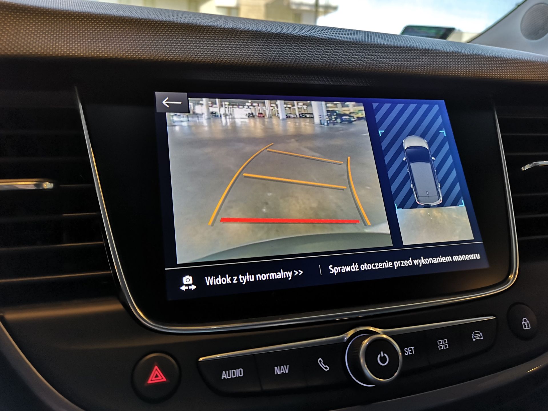 Opel Crossland X: System Multimedia Navi, kamery 180 stopni i asystent parkowania 15