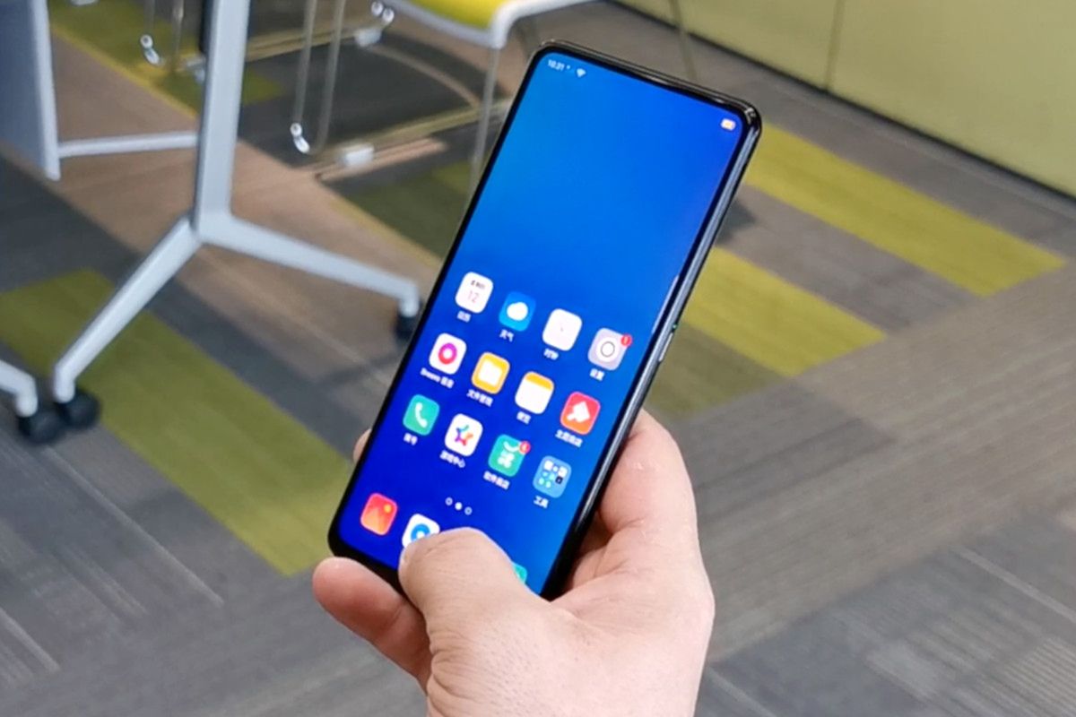Oto smartfon z aparatem w ekranie! Widzieliśmy prototyp OPPO 3