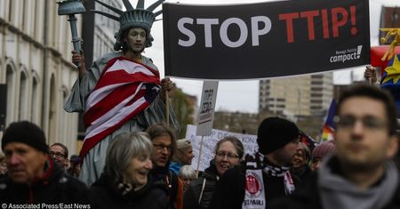 Umowa TTIP. Francja za przerwaniem negocjacji z USA