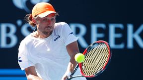 Australian Open: wycofał się Ołeksandr Dołgopołow. Kamil Majchrzak bliżej głównej drabinki