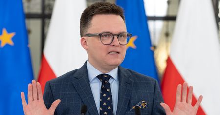 Mocny epitet. Po aferze z Żukowską Hołowni znowu się dostało