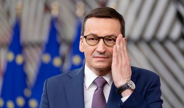 Szczepienia na COVID-19. Mateusz Morawiecki: "Walka wyczerpuje nas wszystkich"