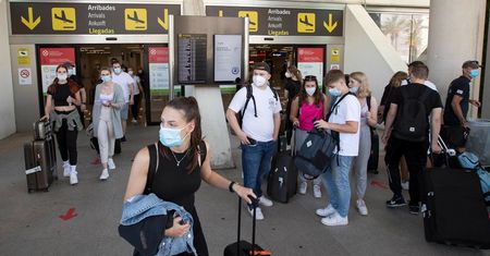 Alarmujące dane z Hiszpanii i Korei Płd. Czy czwarta fala właśnie nadchodzi?