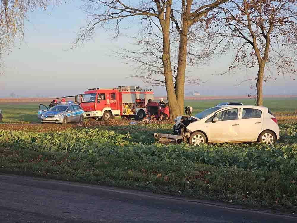 Sulin: Poważny wypadek. Jeden z samochód po uderzeniu dachował