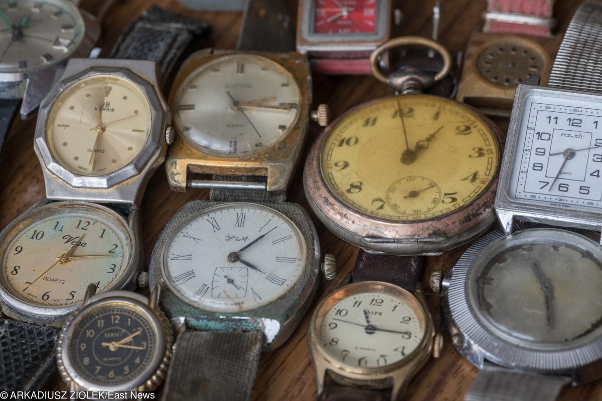 Zmiana czasu: kiedy przestawimy zegarki? Co ona oznacza dla pracowników na nocnej zmianie?