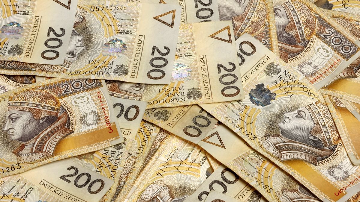 Mężczyzna stracił ponad 160 tys. zł.