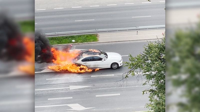 Pożar audi na ul. Dywizjonu 303 w Lublinie