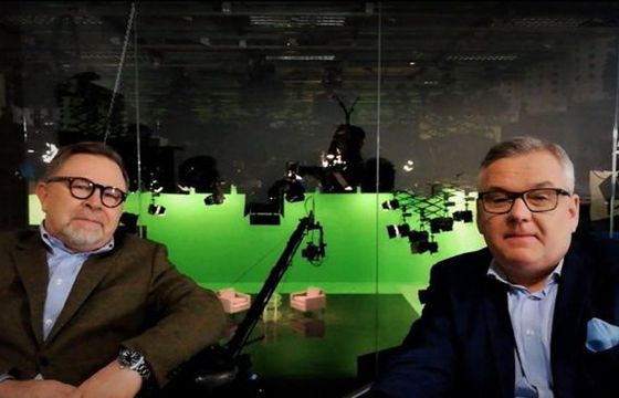 W Radiu Nowy Świat powstała powieść z udziałem słuchaczy. Twórcami Andrus i Zimiński