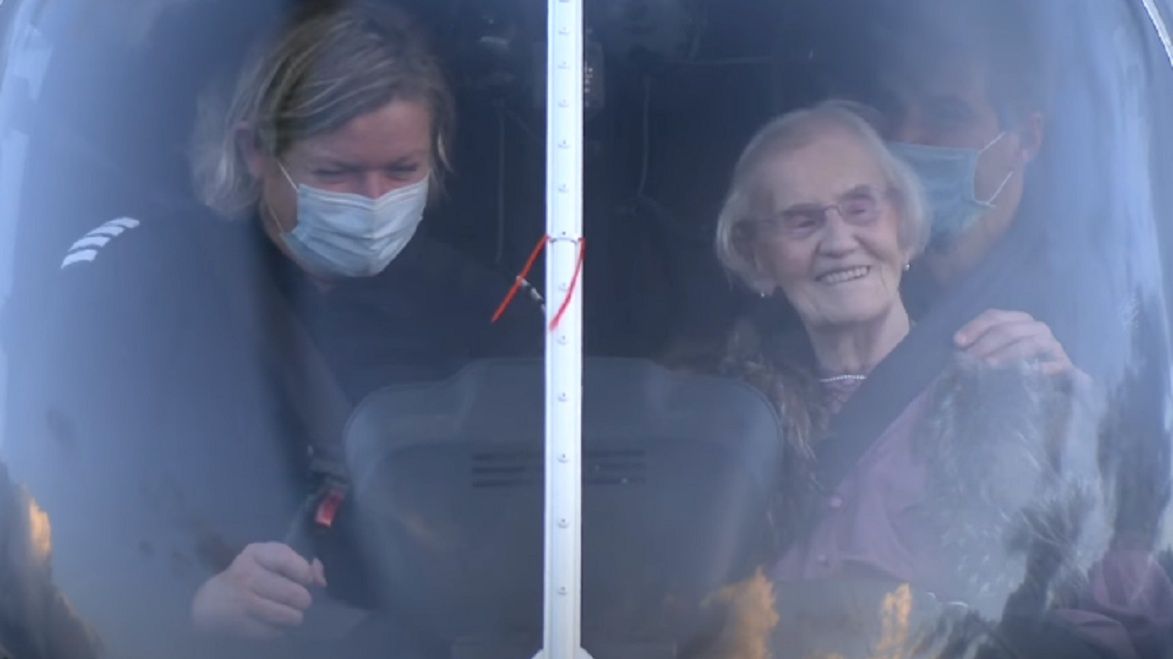 104-latka wynajęła helikopter