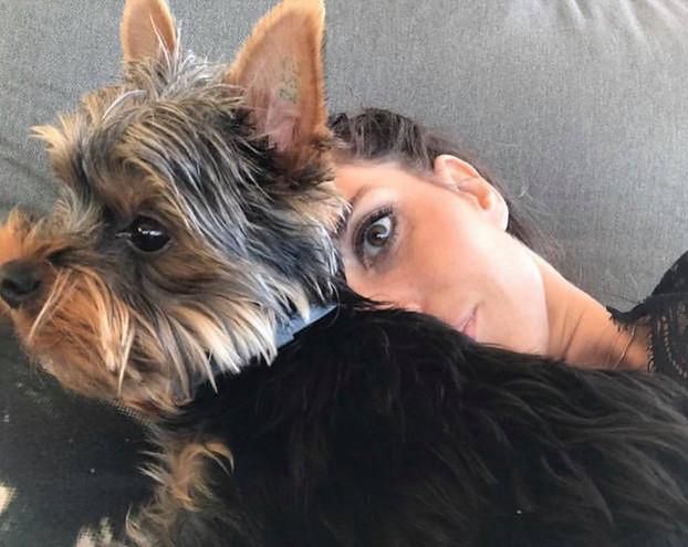 Weronika Rosati i pies Franio
