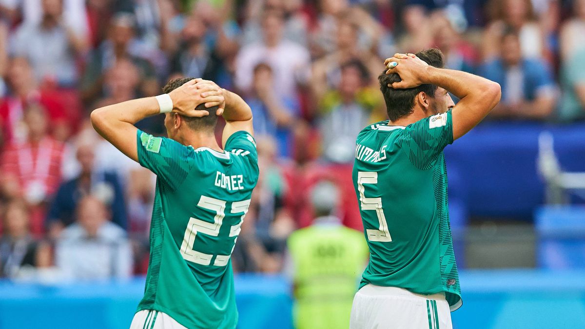 Newspix / PIXATHLON / Na zdjęciu: załamani piłkarze reprezentacji Niemiec