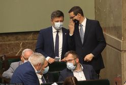 Afera mailowa. "Musi być presja na nauczycieli"