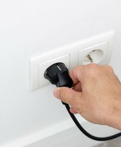 Pożera więcej prądu niż pralka i lodówka. Wielu z nas ma to w domu
