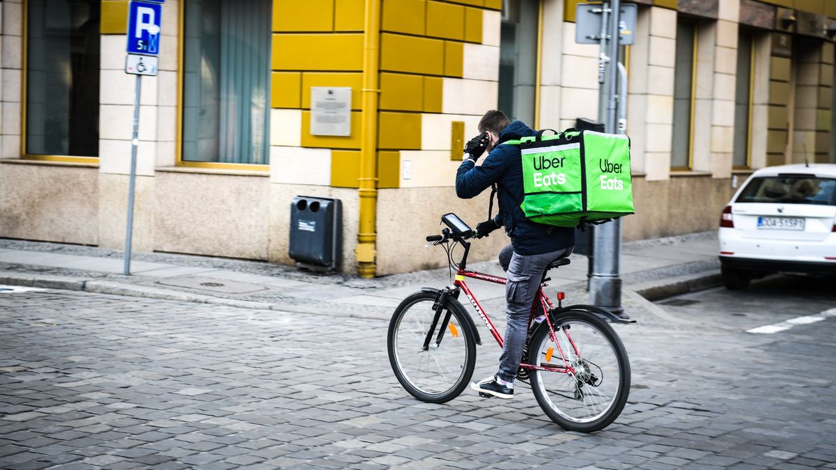 Kurier rowerowy we Wrocławiu
