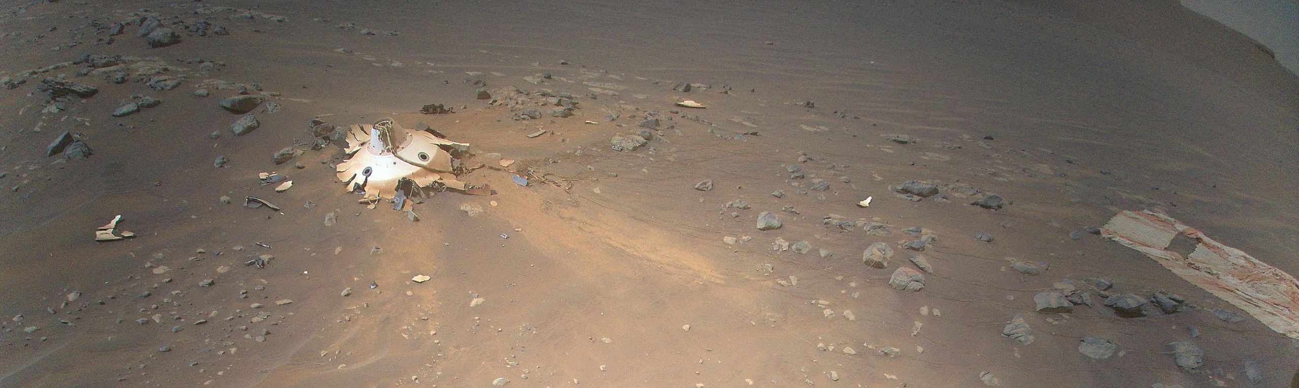 Niesamowite zdjęcie z Marsa. Dron Ingenuity sfotografował szczątki lądownika 2
