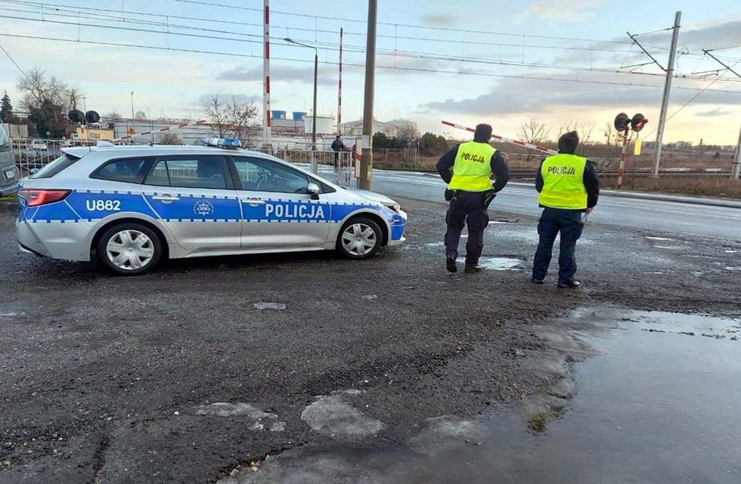 Kary za łamanie przepisów na przejazdach kolejowo-drogowych są wyjątkowo surowe