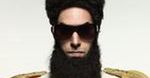 Sacha Baron Cohen uczy się śpiewać jak Freddie Mercury
