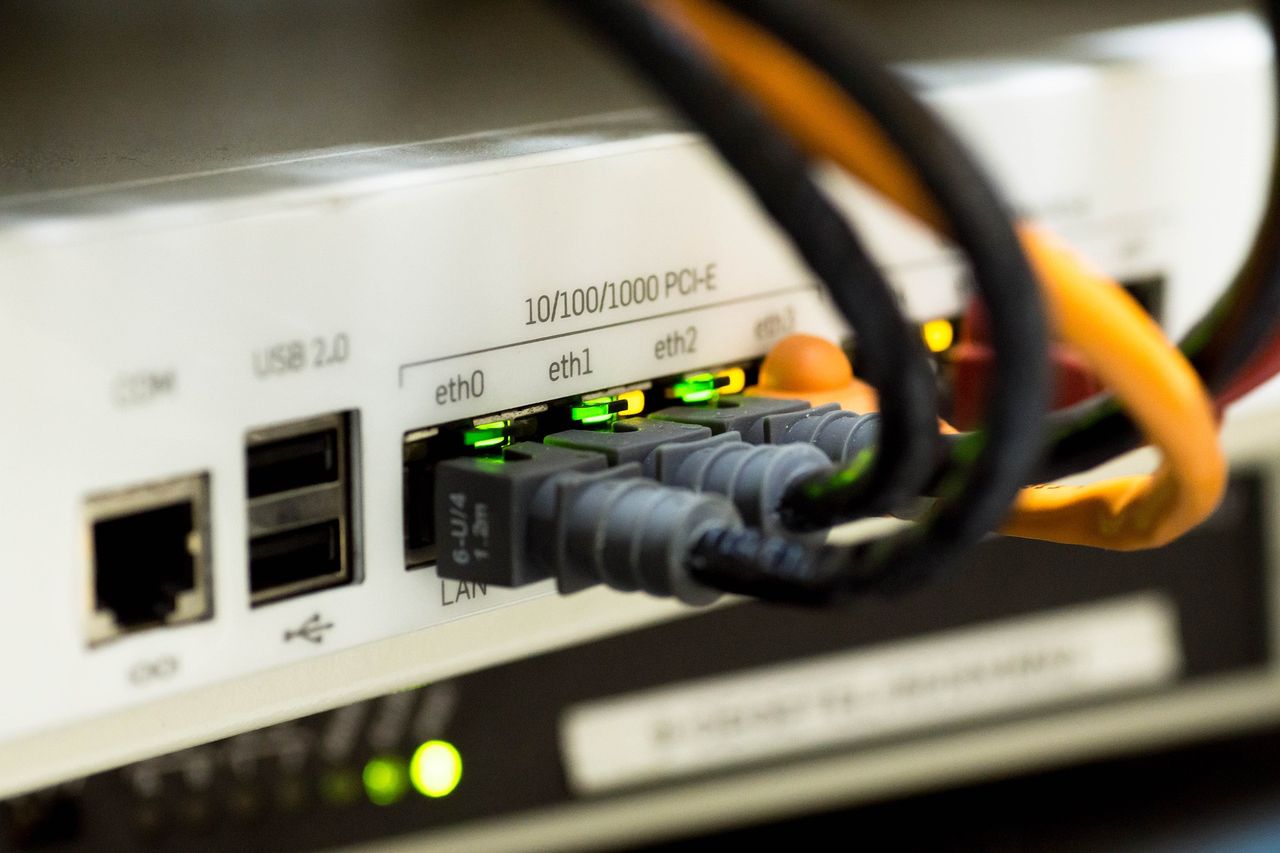 Dwa rekordowe ataki DDoS na klientów Orange. Aż 476,2 Gbps