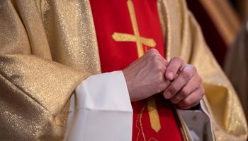 Ksiądz Jarosław N. ma kłopoty. Został już zawieszony
