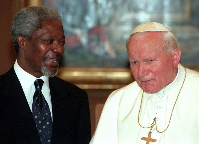 Kofi Annan wielokrotnie rozmawiaÅ‚ o pokoju z papieÅ¼em Janem PawÅ‚em II