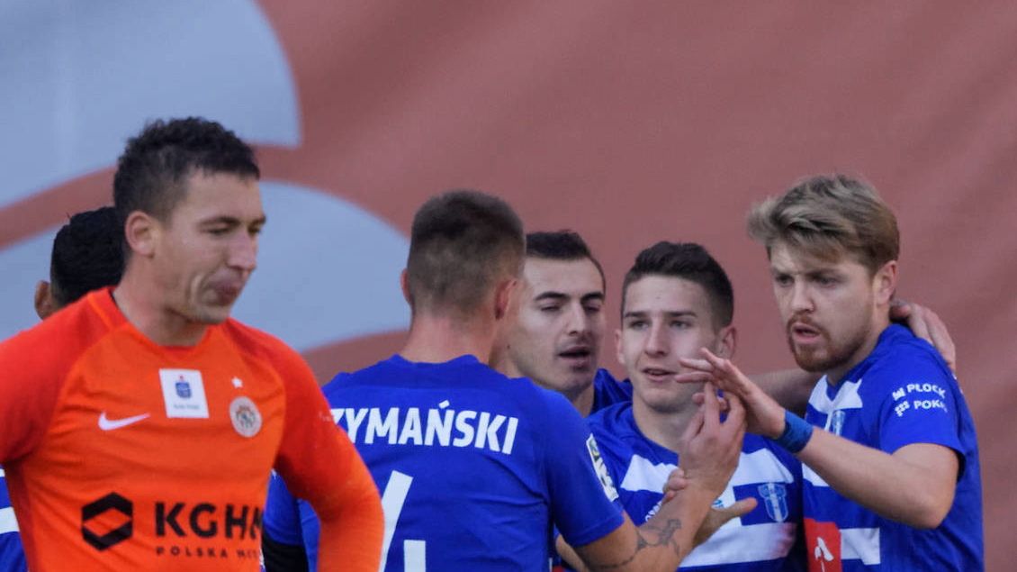piłkarze Wisły Płock cieszą się ze zdobytej bramki w meczu z KGHM Zagłębiem Lubin