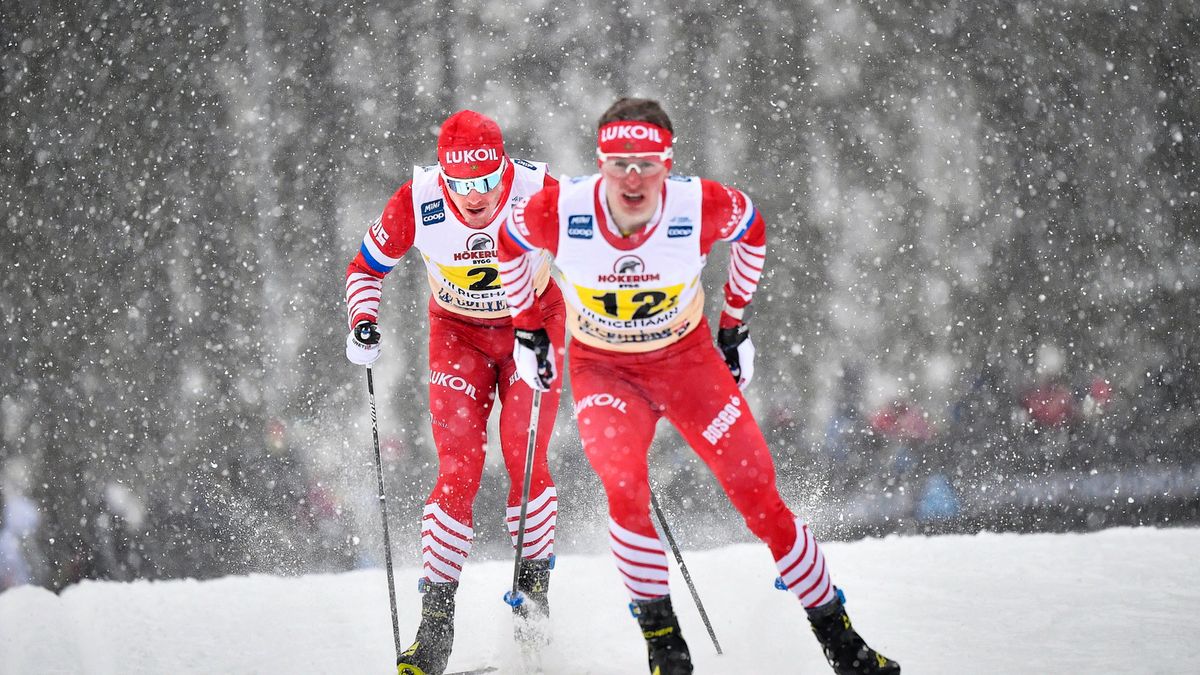 Zdjęcie okładkowe artykułu: PAP/EPA / BJORN LARSSON ROSVALL  / Na zdjęciu od lewej Andrej Melniczenko i Denis Spicow podczas biegu sztafetowego w Ulricehamn