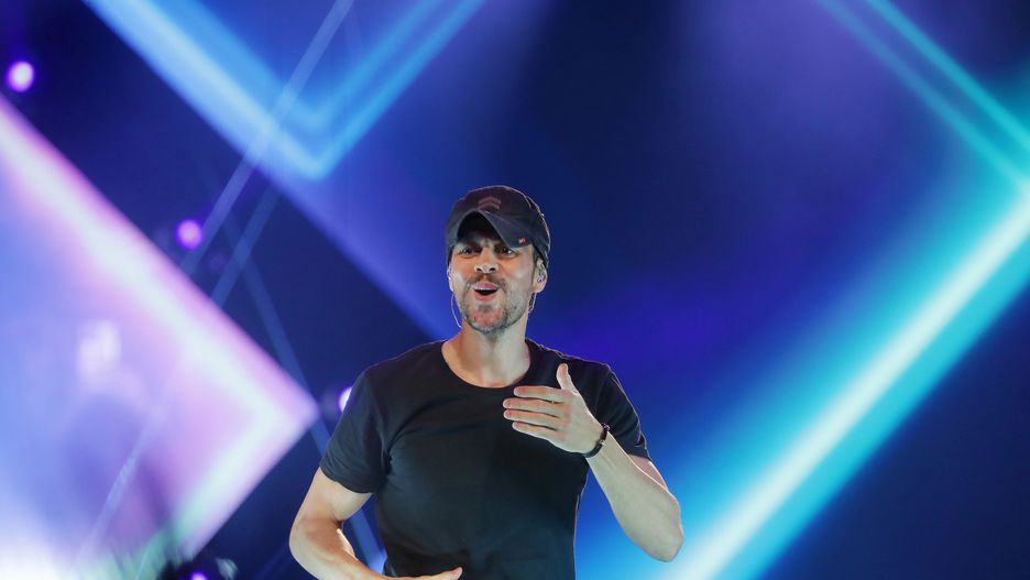Enrique Iglesias w trasie koncertowej. Po jego występach sypią się komentarze