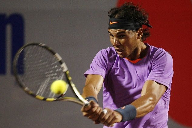 Rafa Nadal w wielkich bólach zdobył w Brazylii 51. trofeum w karierze